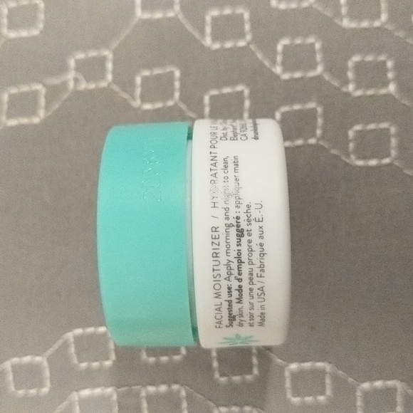 Facial Moisturizer - Picture 3 of 3